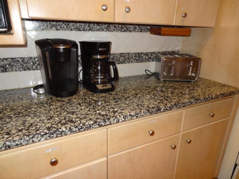 2 coffee pots. 1 Keurig and 1 regular pot.