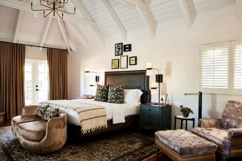 Bungalow, 1 King Bed, Patio (The Vintage Estate) | Egyptian cotton sheets, premium bedding, down comforters, pillowtop beds