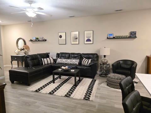 Entertain family and friends or work groups in this relaxing, spacious seating area