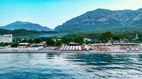 Private beach nearby, free beach shuttle, sun loungers, beach umbrellas