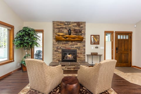 Living Room - Main Level
