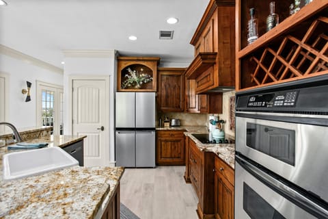 Everything you need to enjoy a meal! Dishes, pots, pans, bakeware, spices, etc.