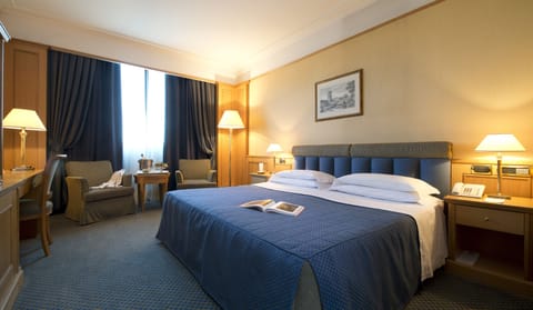 Down comforters, minibar, in-room safe, desk