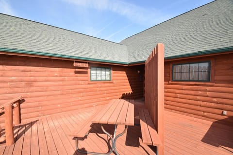 Rear Deck (Shared with Bear Cub)