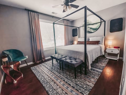 Queen bed