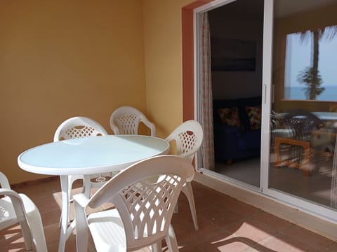 Terrace with sea views