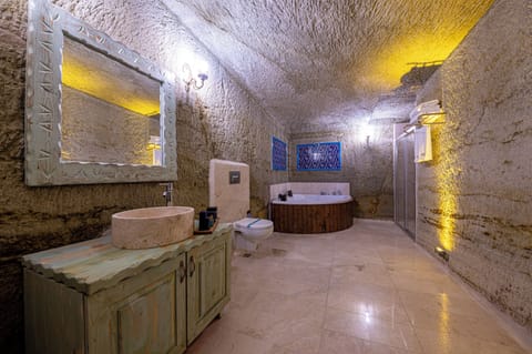 Superior Double Room | Bathroom | Shower, rainfall showerhead, designer toiletries, hair dryer