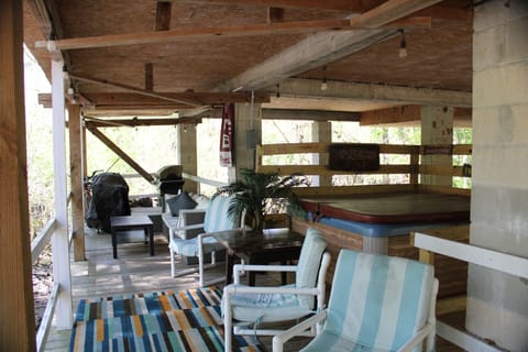 Party deck with Jacuzzi 