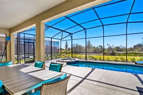 House (5 Bedrooms) | Property amenity