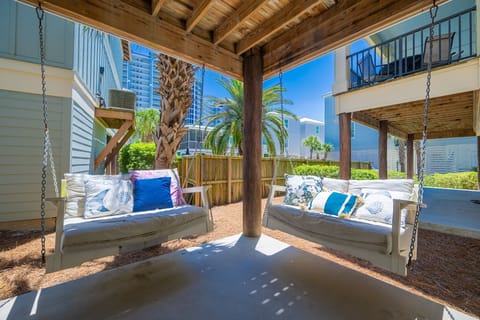 House, 3 Bedrooms | Terrace/patio