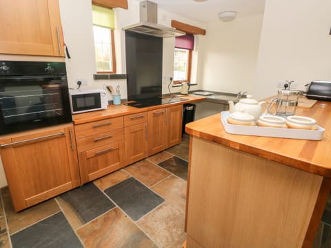 Fridge, dishwasher, electric kettle, toaster