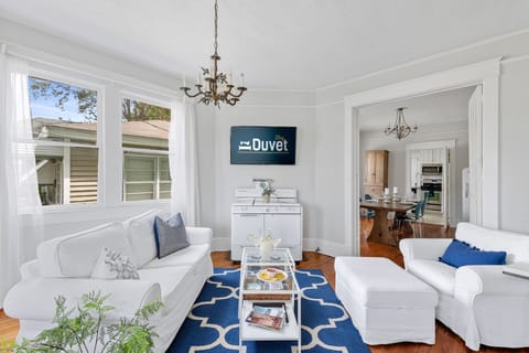 Urban Chic Living | Resi on Rutledge