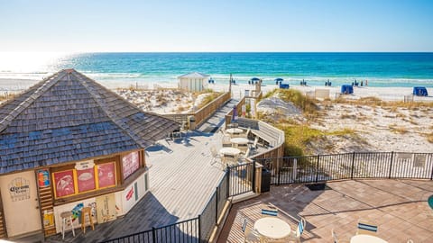 Condo, 2 Bedrooms | Outdoor dining