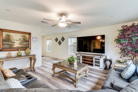 Merced Vacation Rental | 4BR | 2.5BA | Step-Free Entry | 2,554 Sq Ft