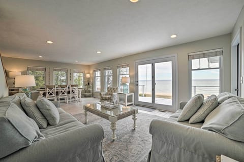 Northport Vacation Rental | 4BR | 5BA | Stairs Required | 3,800 Sq Ft