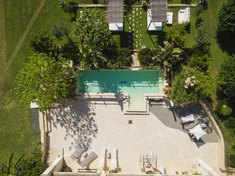 Outdoor pool, free cabanas, pool umbrellas
