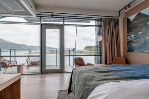 Superior Double Room, Non Smoking, Balcony | Premium bedding, down comforters, pillowtop beds, minibar