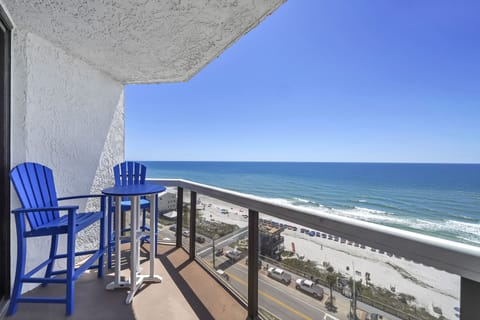 Gulf Front Surfside Resort 901A
