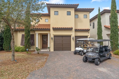 1866 Boardwalk Drive in Villa Lago