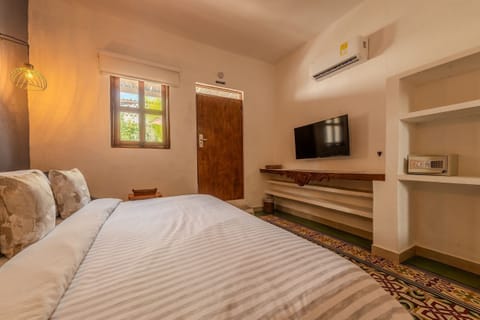 Shared Dormitory | In-room safe, WiFi (free)