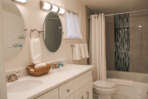 Three Amigos - Private Home | Bathroom | Free toiletries, hair dryer, towels, soap