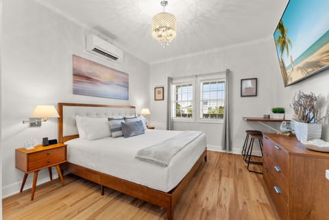 Comfortable king bed in studio with TV (sleeps 2)