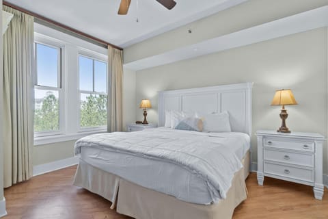 Queen size bed