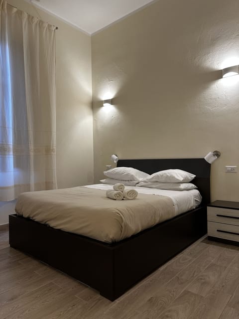 Standard Room | Down comforters, memory foam beds, free WiFi, bed sheets