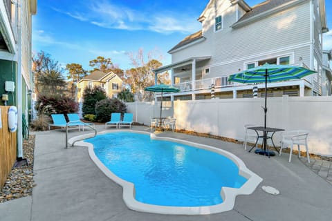 32 Bradley Beach | Pool