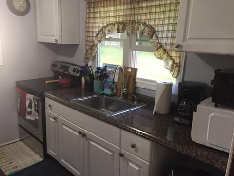 5f3a52f2 5282 42bf 9502 6e6803b72406