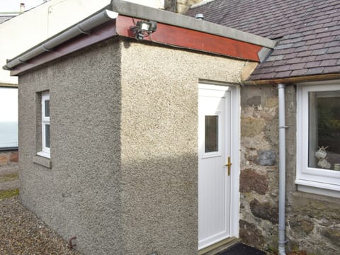Outdoor area | Rinnes Cottage, Aberlour