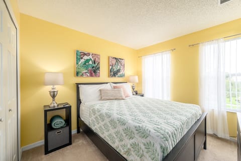 Guest bedroom 1