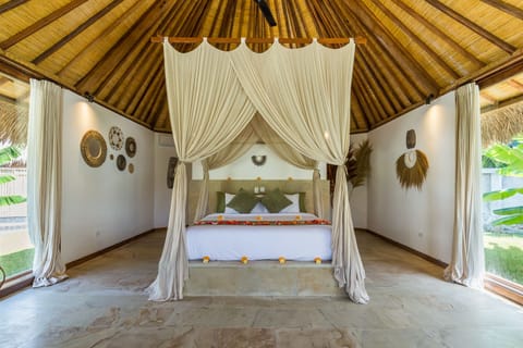 Minibar, in-room safe, laptop workspace, free WiFi