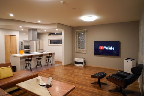 Comfort Villa | 2 bedrooms, individually decorated, individually furnished, desk