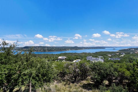 Panoramic Views from Upper & Lower Patios