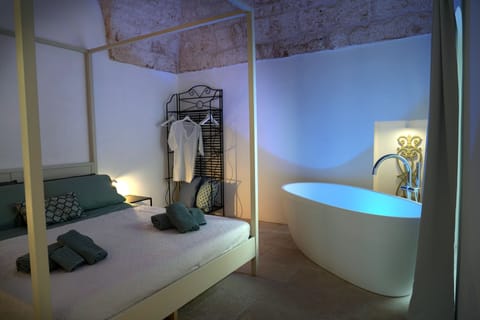 Classic House | 1 bedroom, memory foam beds, free WiFi, bed sheets