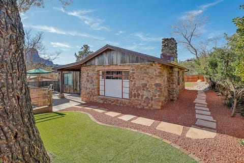 Wonderfully located in a quiet residential neighborhood