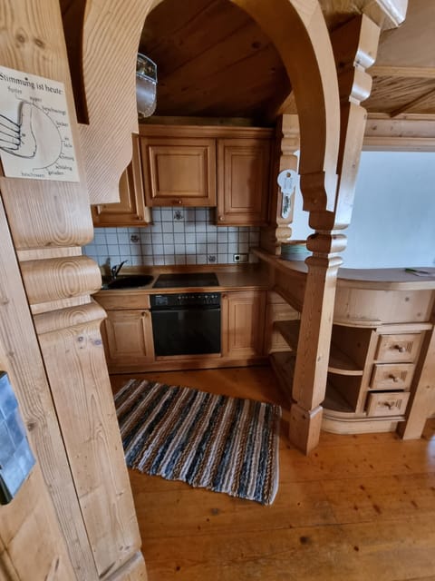 Apartment, Balcony, Mountain View (Sonn) | Private kitchen