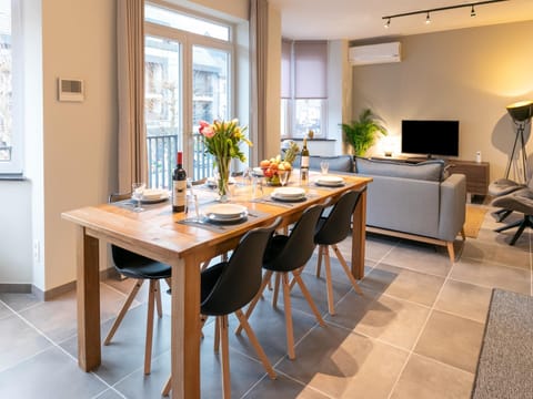 Apartment | Dining