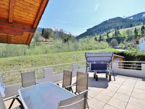 Apartment | Dining