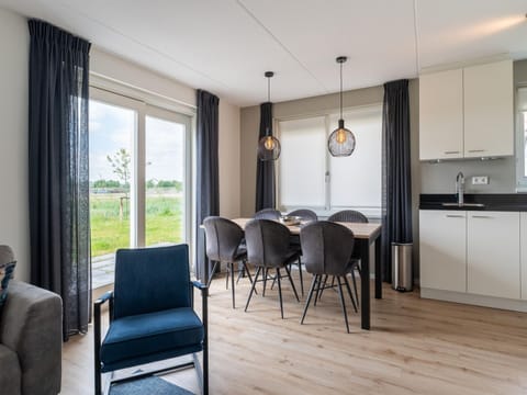 House | Dining