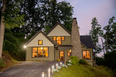 Amazing views and location!