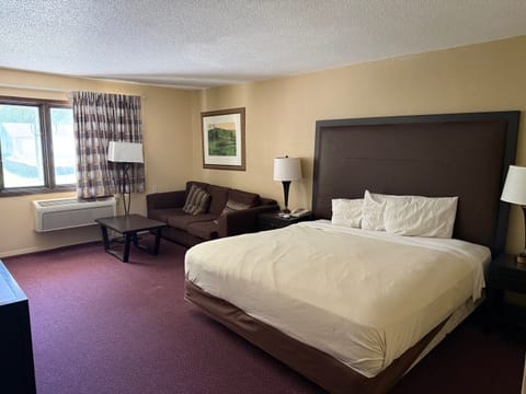 Standard Single Room | Desk, iron/ironing board (on request), rollaway beds (free), WiFi (free)