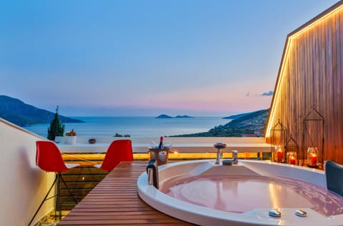 Honeymoon Penthouse | 1 bedroom, Egyptian cotton sheets, premium bedding, down comforters