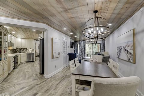 Chef’s Kitchen, w Dining - and Living Room