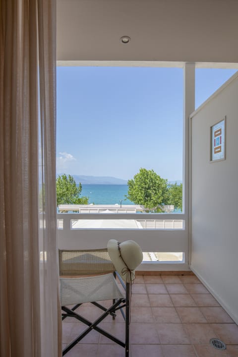 Classic Double or Twin Room, 1 Double or 2 Twin Beds, Sea View | Free WiFi, bed sheets
