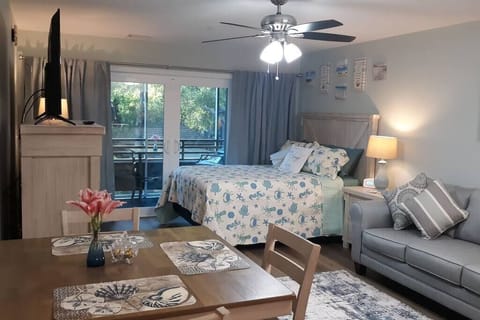 Living Area (1)