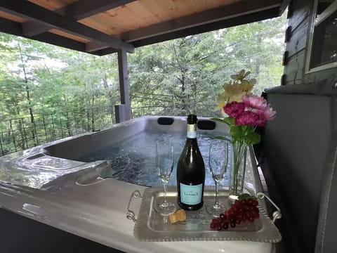 Enjoy the hot tub ALL YEAR LONG!