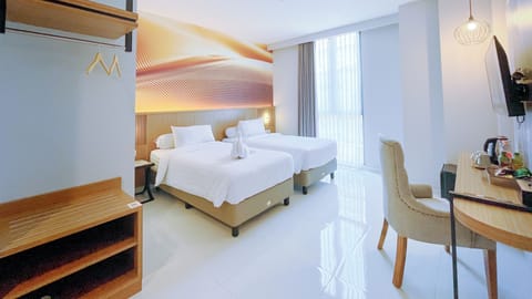 Executive Room | Hypo-allergenic bedding, desk, laptop workspace, free WiFi