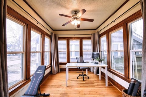 workspace - office & mini gym